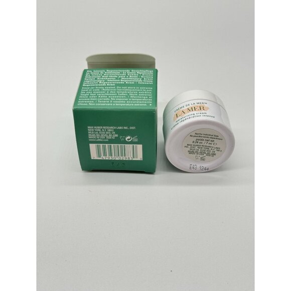 2 La Mer Crème de la Mer Moisturizing Cream 0.24oz, 7ml - Picture 3 of 4